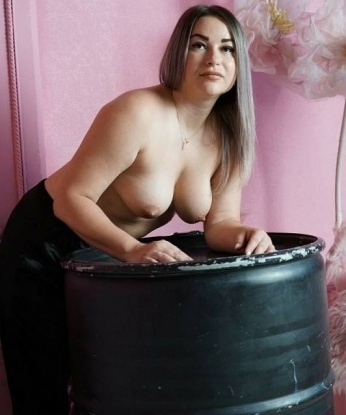 Ася, 33